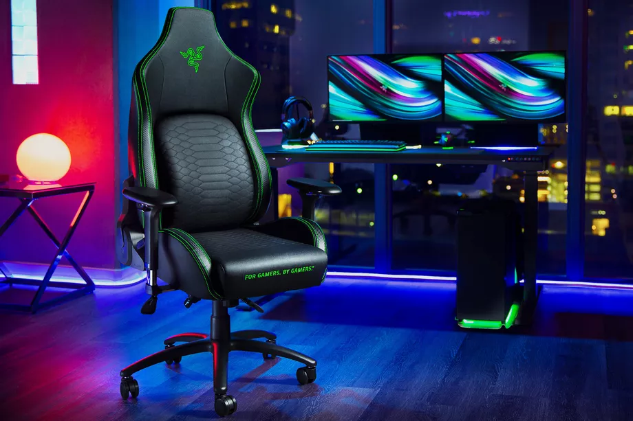 Razer’s first gaming chair is the Secretlab Omega / Titan with luxurious waist support