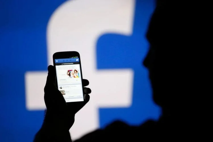 Facebook Akan Ingatkan Pengguna Jika Datanya Diakses Pihak Ketiga
