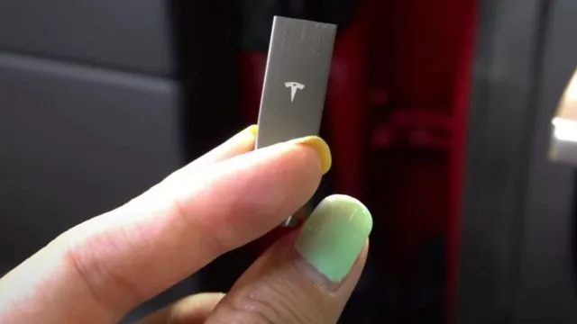 The New Tesla USB Drive Now Records Videos In Sentry Mode
