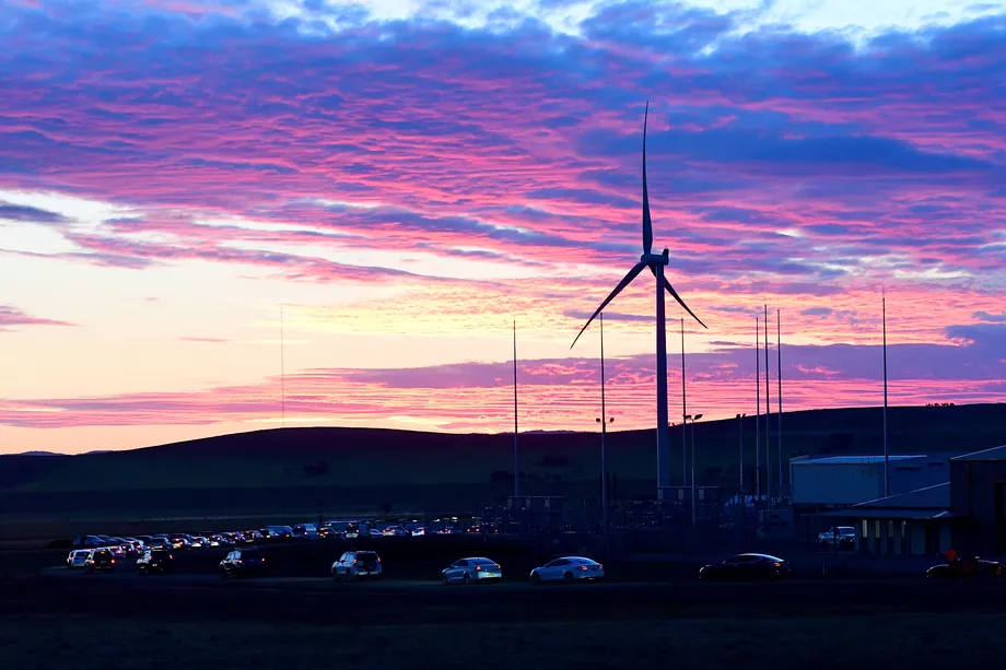 Australia plans to strengthen its power grid with another giant battery